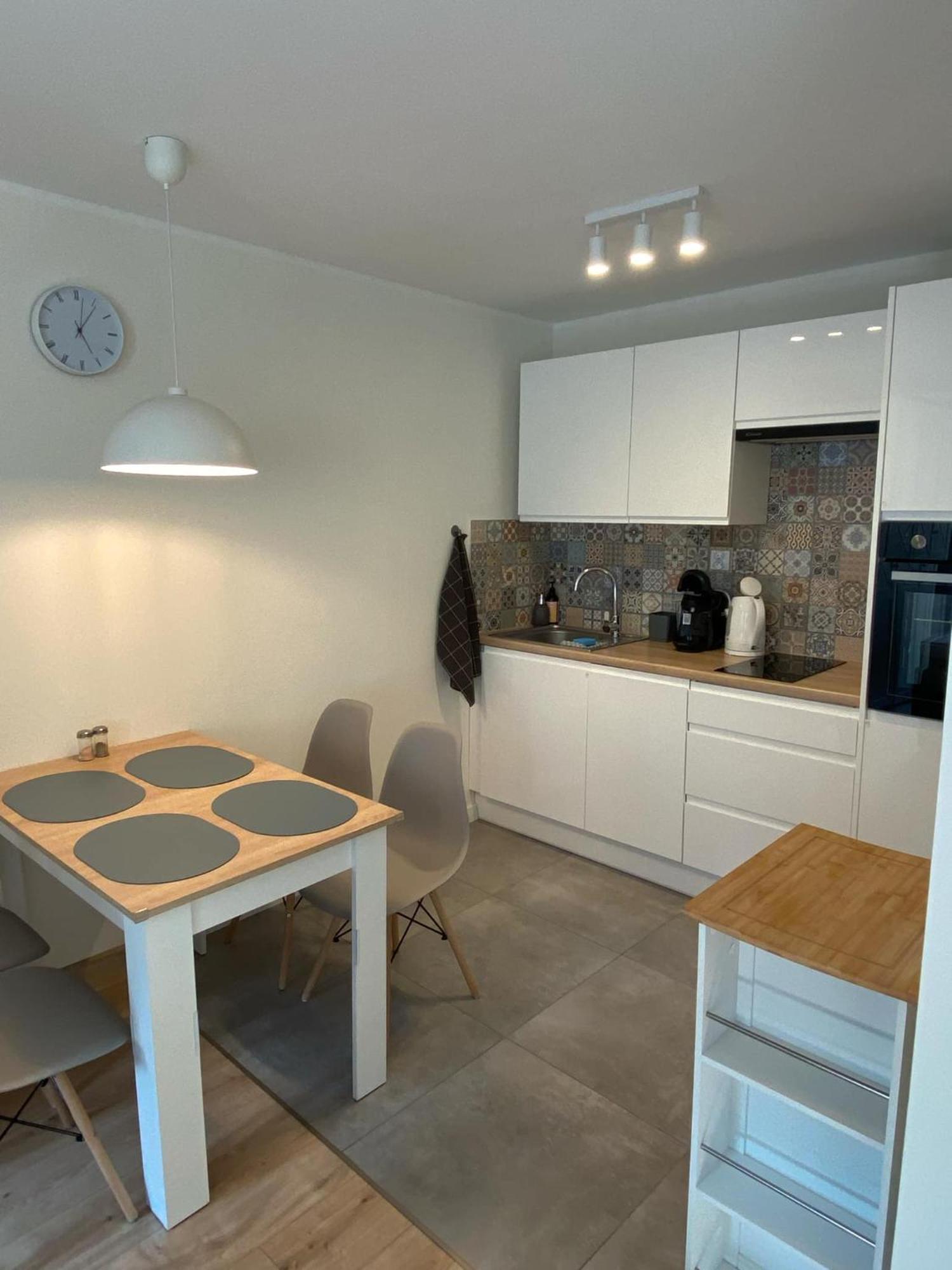 Apartament Promyk 슈비노우이스쳬 외부 사진